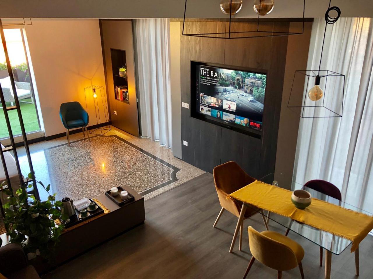 Dimora Augusteo Aparthotel Napels Buitenkant foto