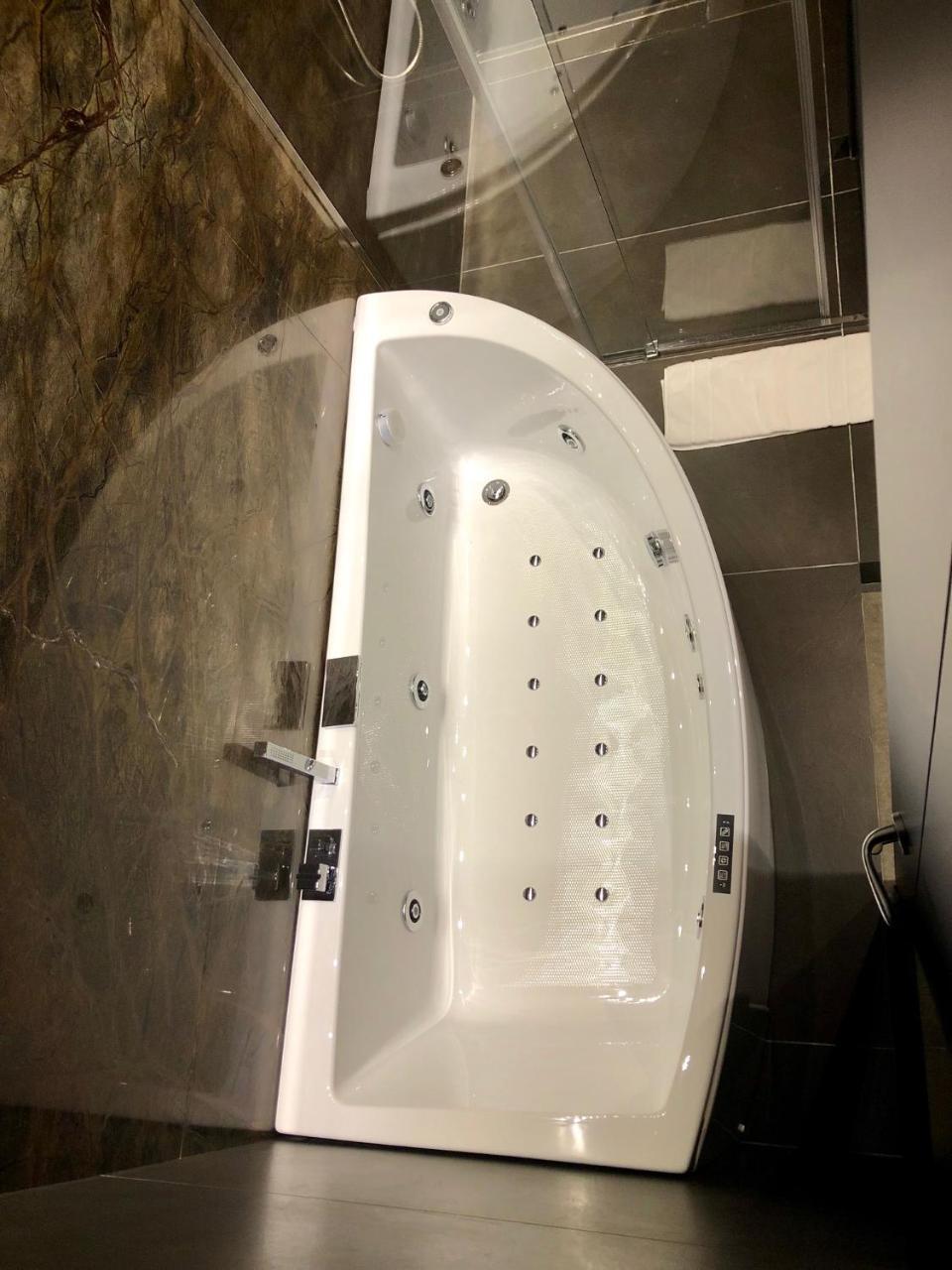 Dimora Augusteo Aparthotel Napels Buitenkant foto