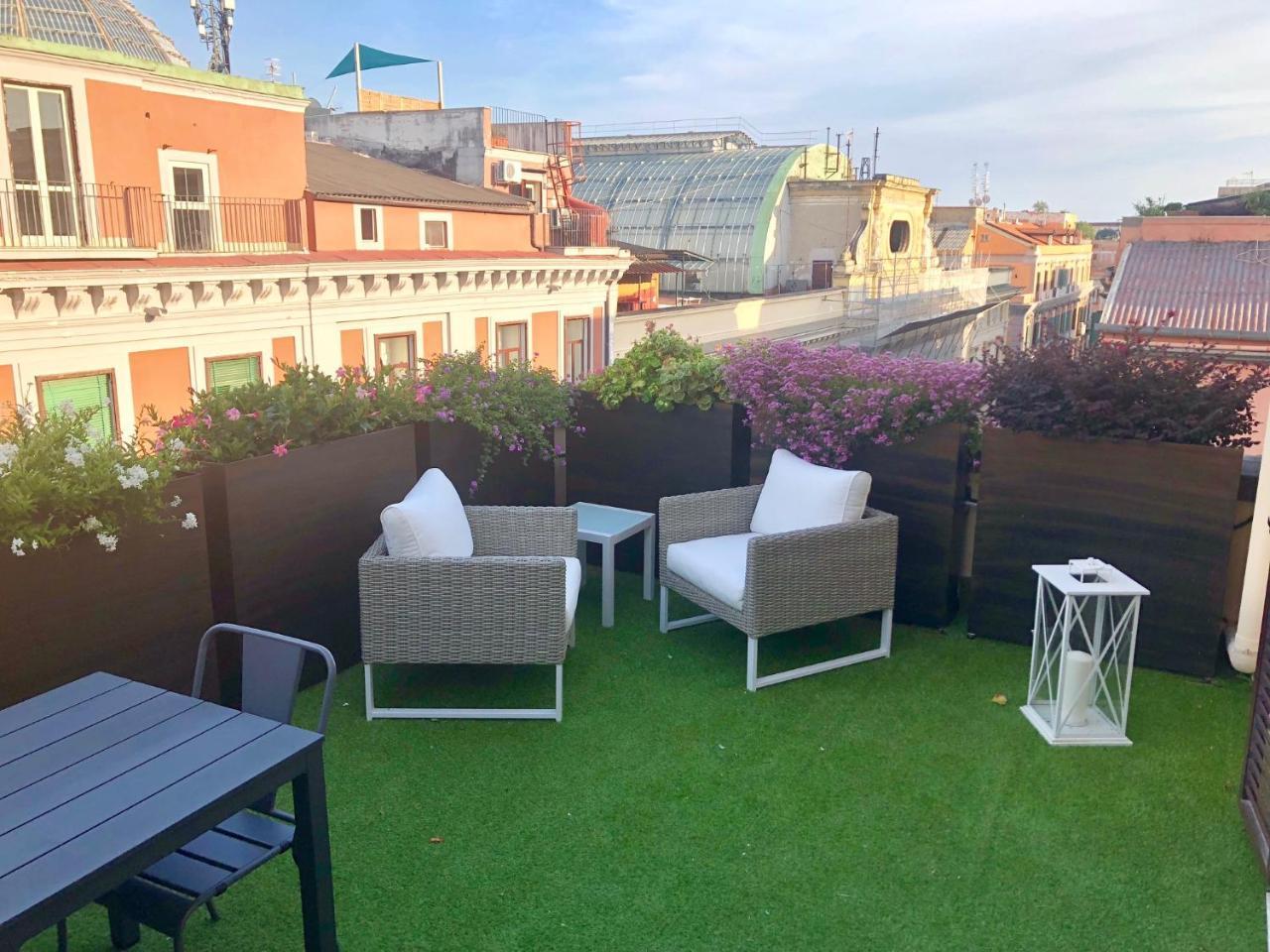 Dimora Augusteo Aparthotel Napels Buitenkant foto