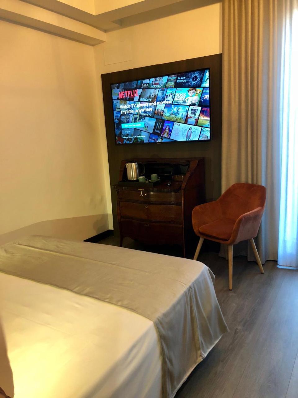 Dimora Augusteo Aparthotel Napels Buitenkant foto
